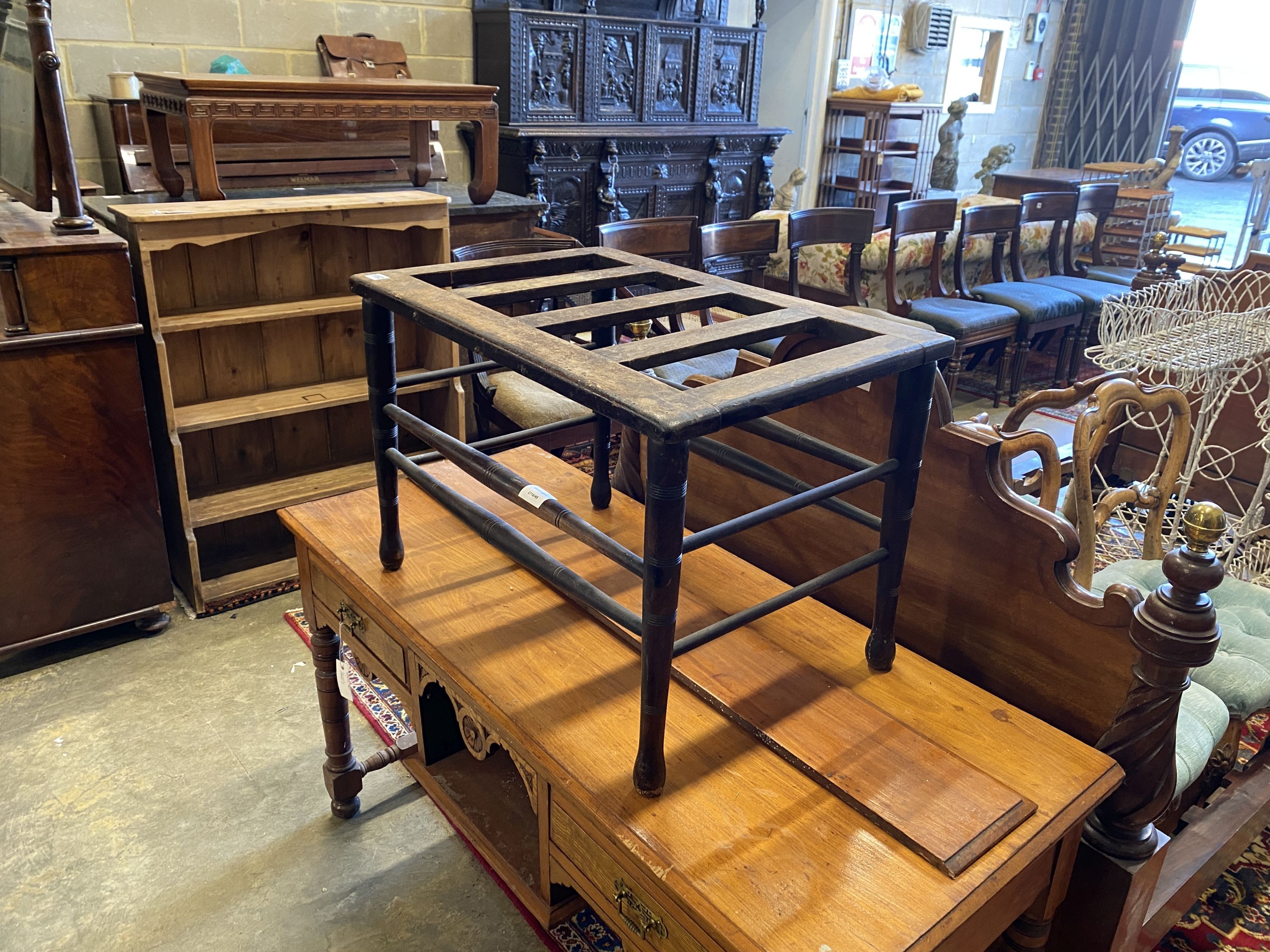 A Victorian mahogany turned and ebonised luggage stand, width 66cm, depth 44cm, height 45cm